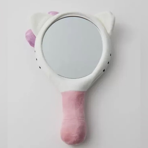 The Crème Shop X Hello Kitty Plush Portable Mirror NWT - Picture 3 of 4
